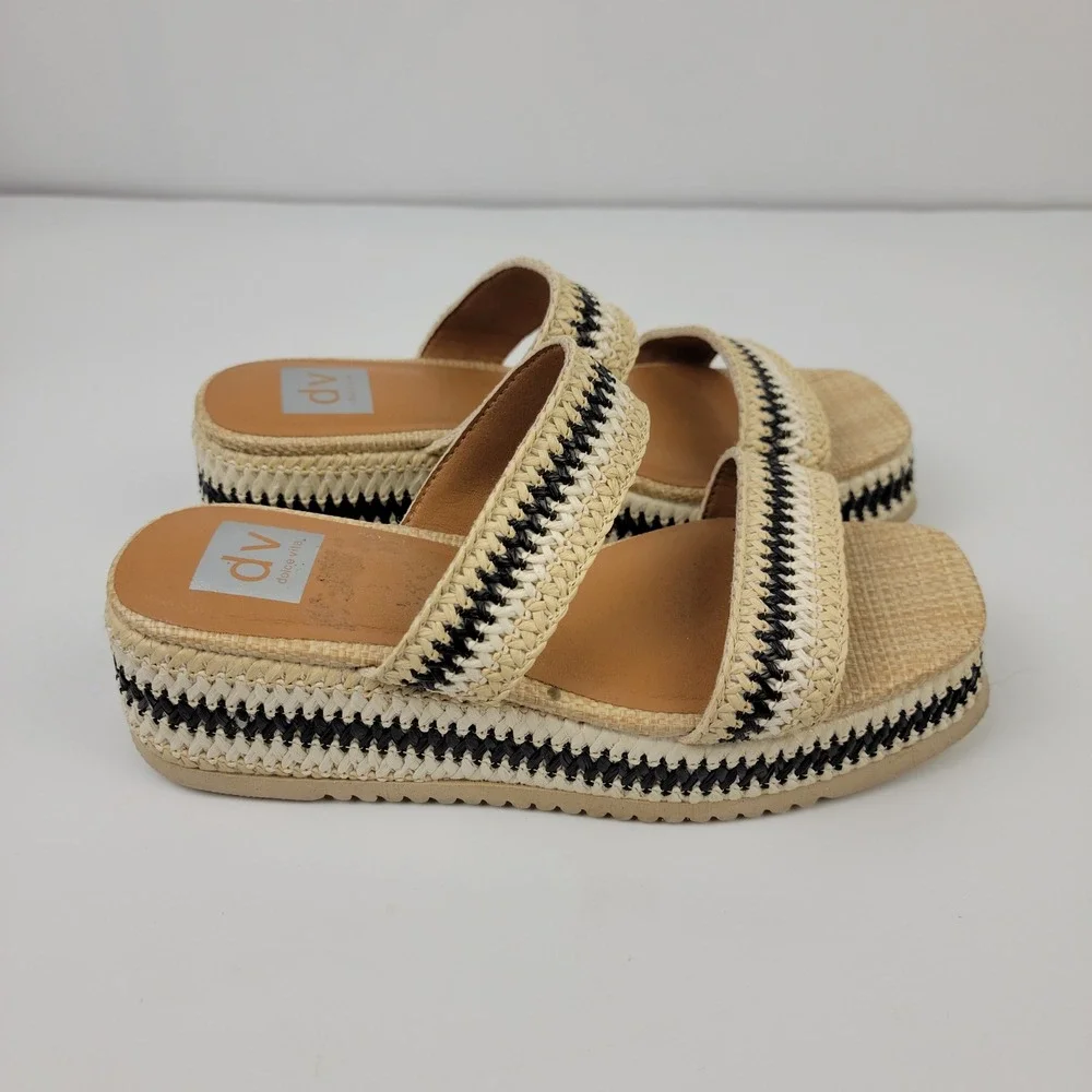 DV Dolce Vita Pawney Women 8 Platform Sandals Woven Black White Chevron Slide
